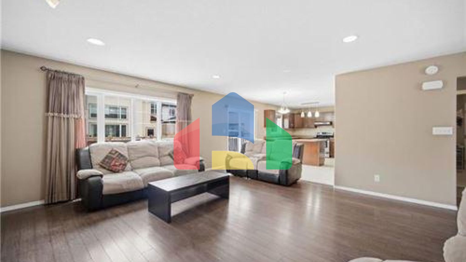 Residential - Single Family Home - Winnipeg, Canada - Canada