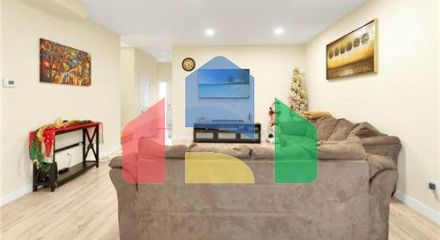 Residential - Single Family Home - Winnipeg, Canada - Canada