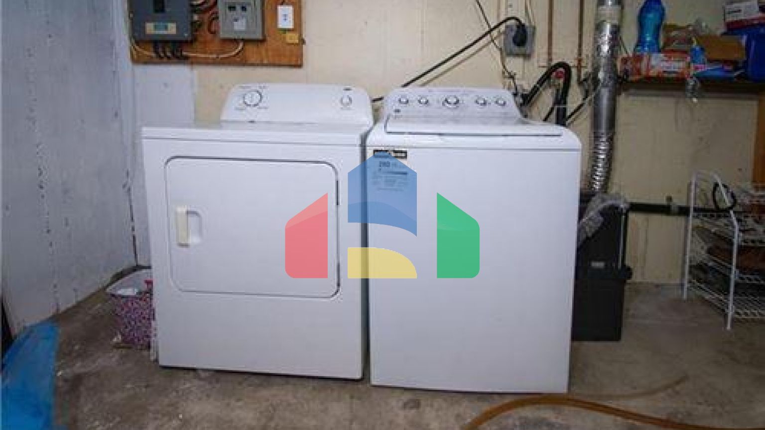 Residential - Single Family Home - Winnipeg, Canada - Canada