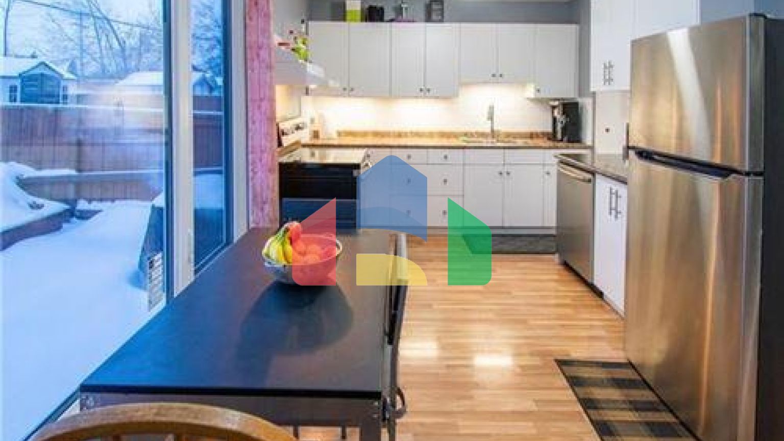 Residential - Single Family Home - Winnipeg, Canada - Canada