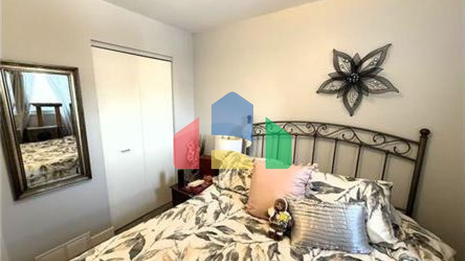 Residential - Single Family Home - Winnipeg, Canada - Canada