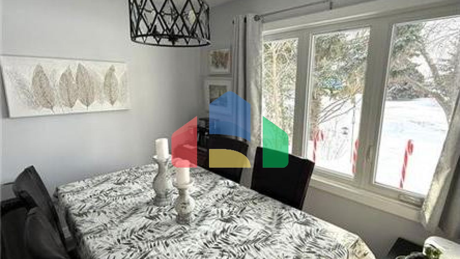 Residential - Single Family Home - Winnipeg, Canada - Canada