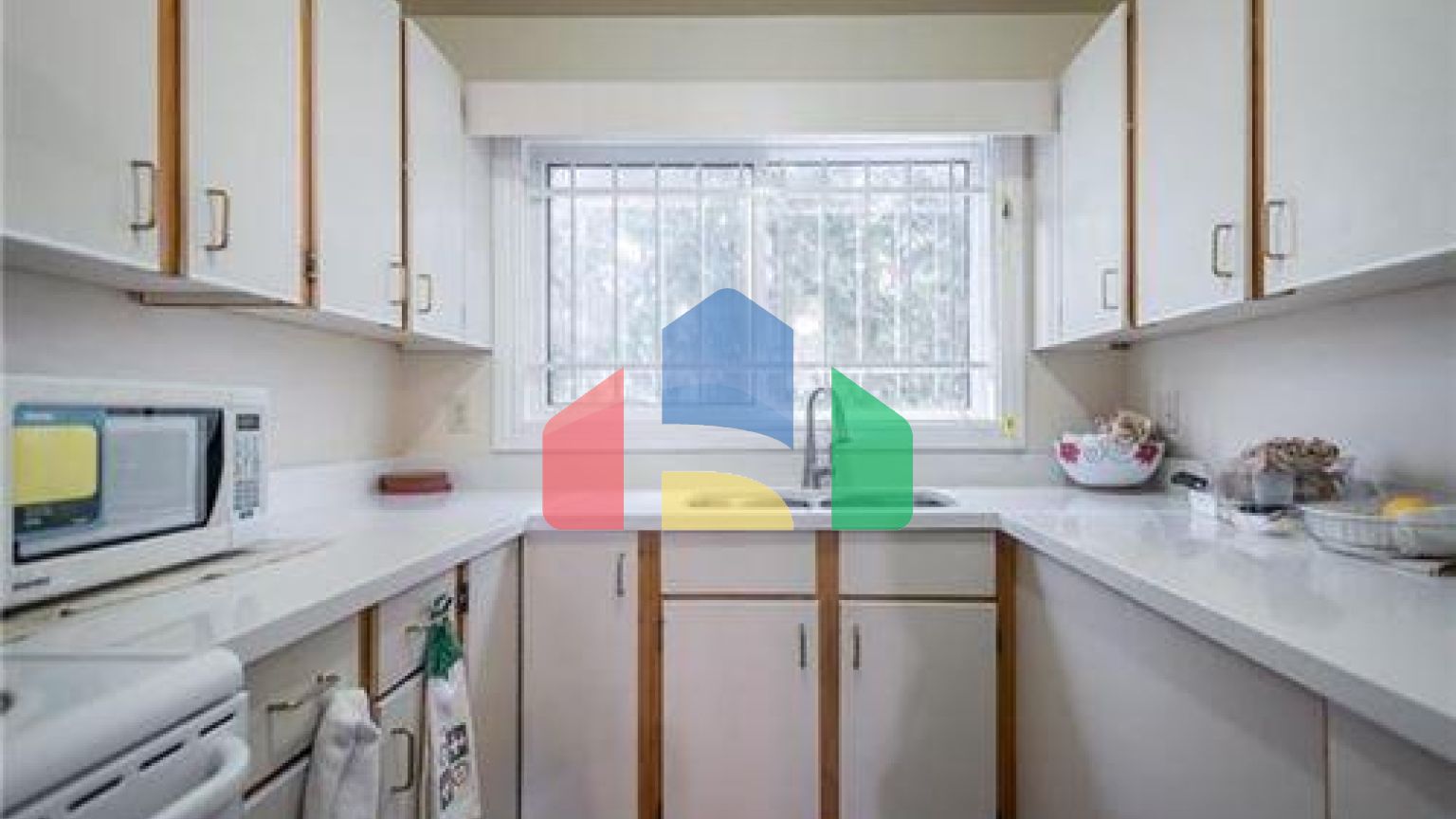 Residential - Single Family Home - Winnipeg, Canada - Canada