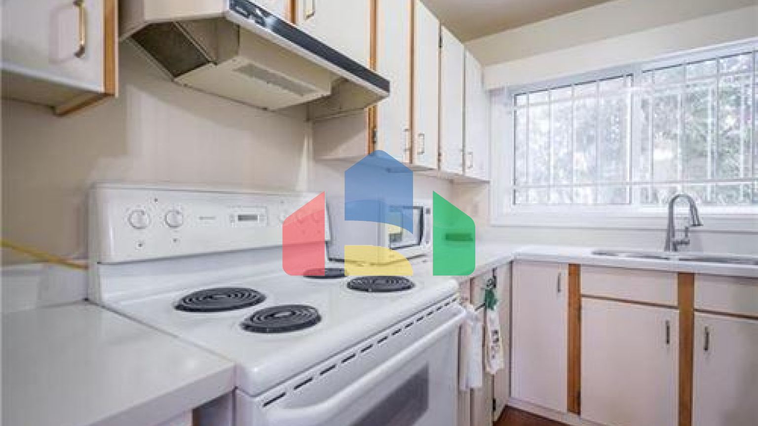 Residential - Single Family Home - Winnipeg, Canada - Canada