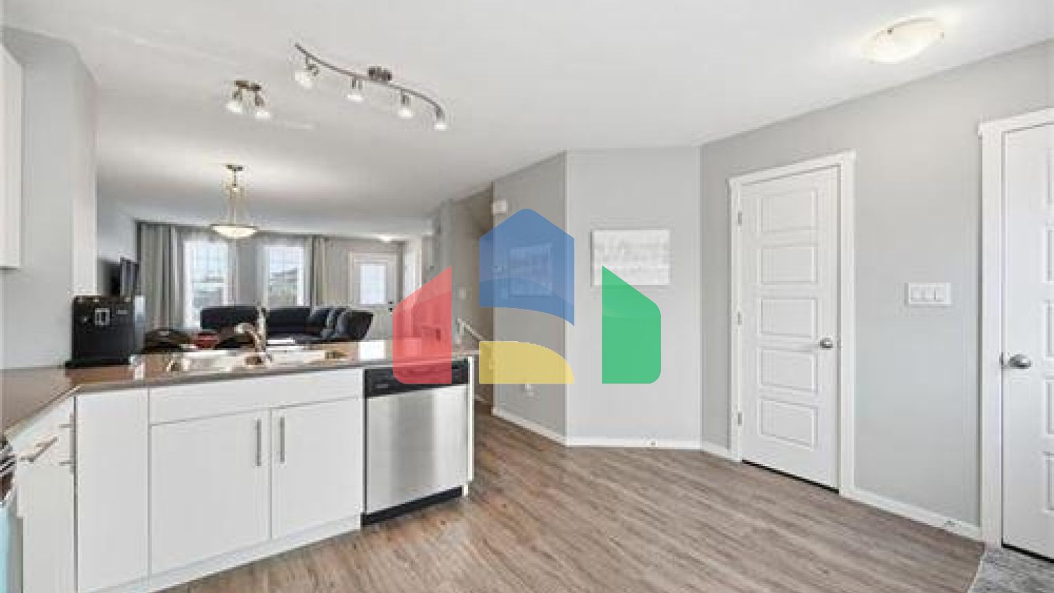 Residential - Townhouse - Winnipeg, Canada - Canada