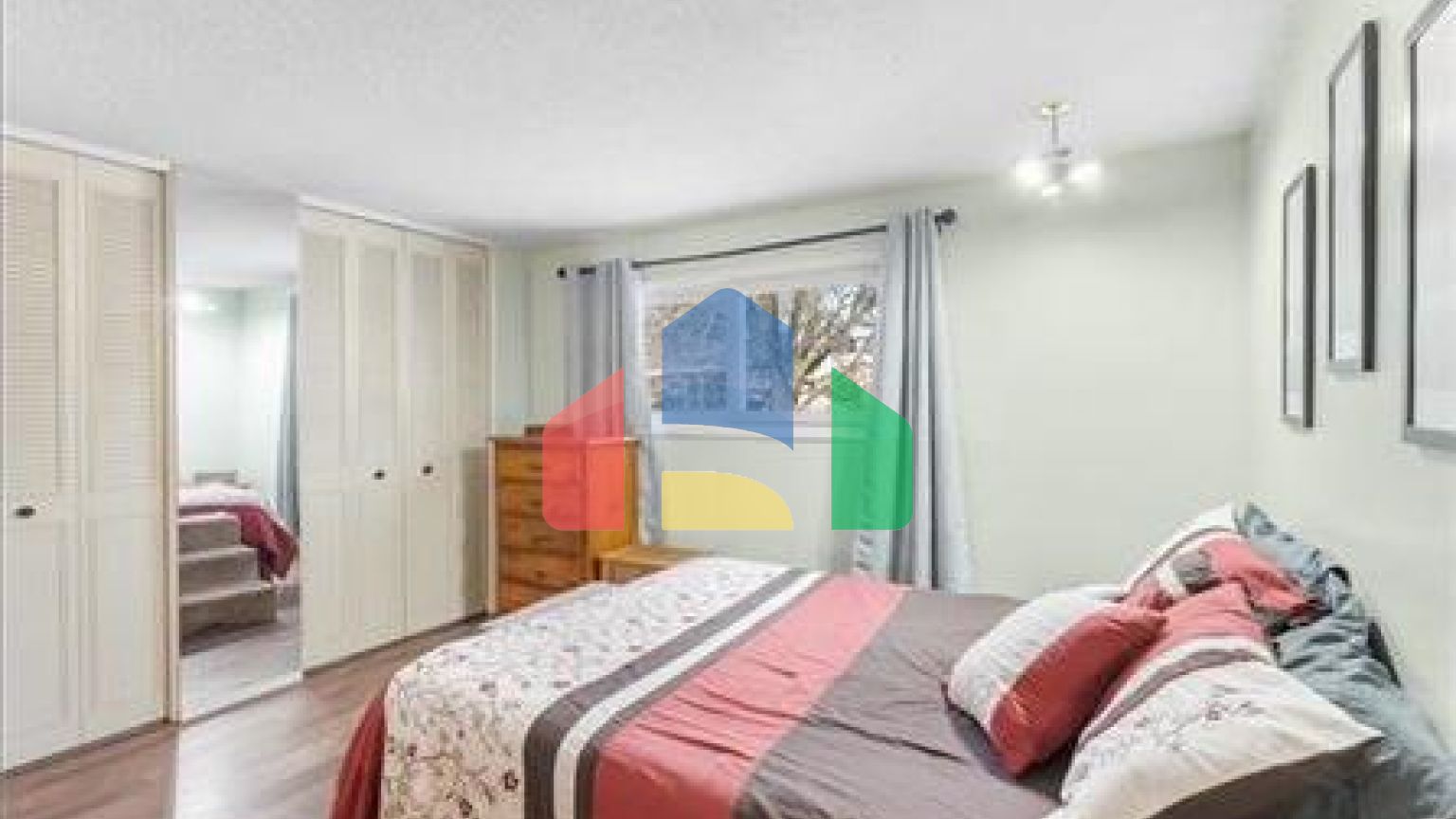 Residential - Single Family Home - Winnipeg, Canada - Canada