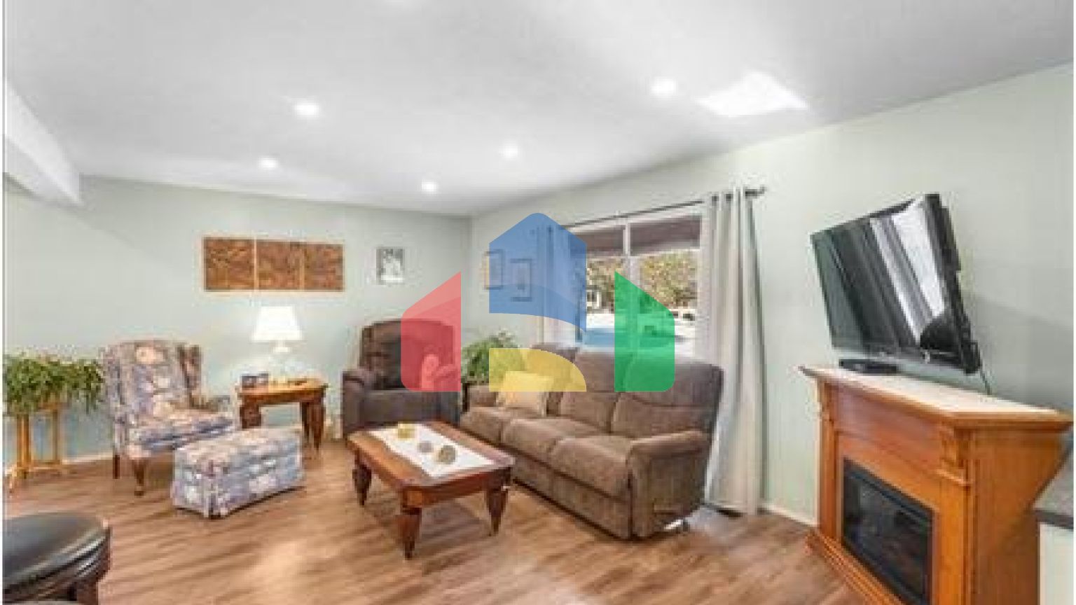 Residential - Single Family Home - Winnipeg, Canada - Canada