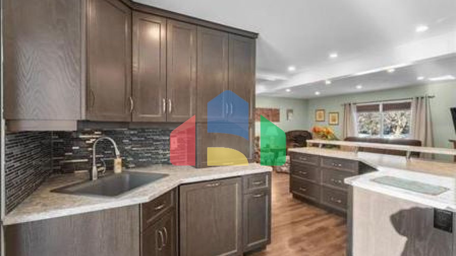 Residential - Single Family Home - Winnipeg, Canada - Canada