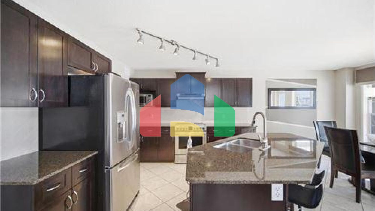 Residential - Single Family Home - Winnipeg, Canada - Canada