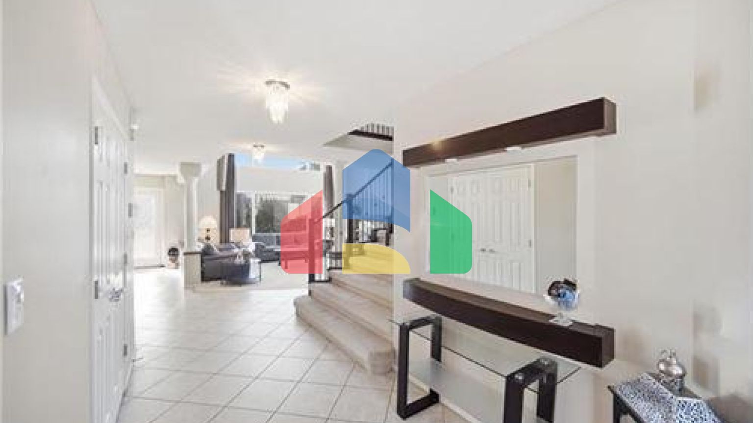 Residential - Single Family Home - Winnipeg, Canada - Canada