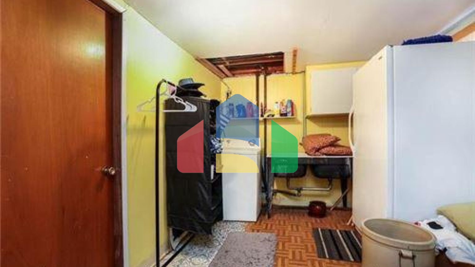 Residential - Single Family Home - Winnipeg, Canada - Canada