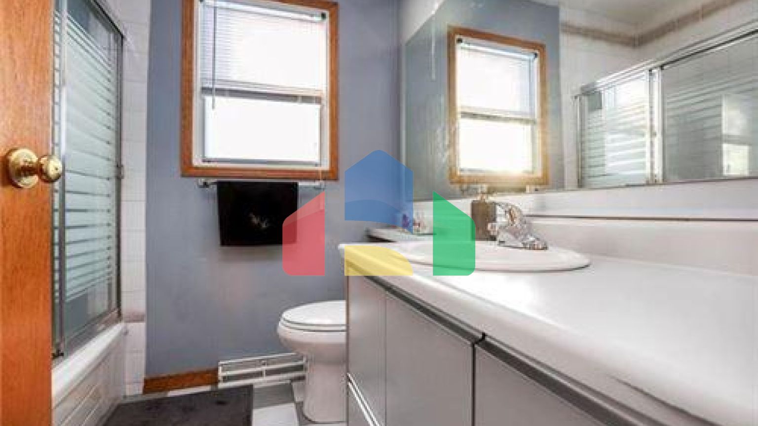 Residential - Single Family Home - Winnipeg, Canada - Canada