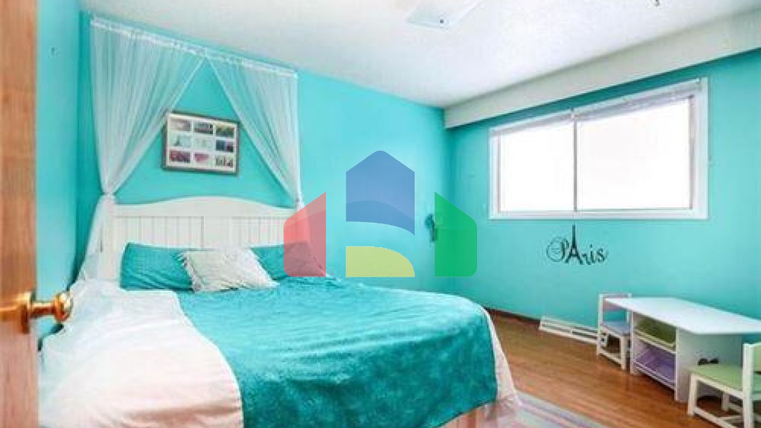 Residential - Single Family Home - Winnipeg, Canada - Canada