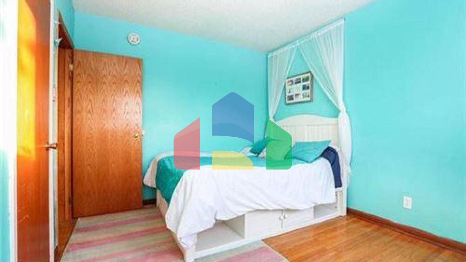 Residential - Single Family Home - Winnipeg, Canada - Canada