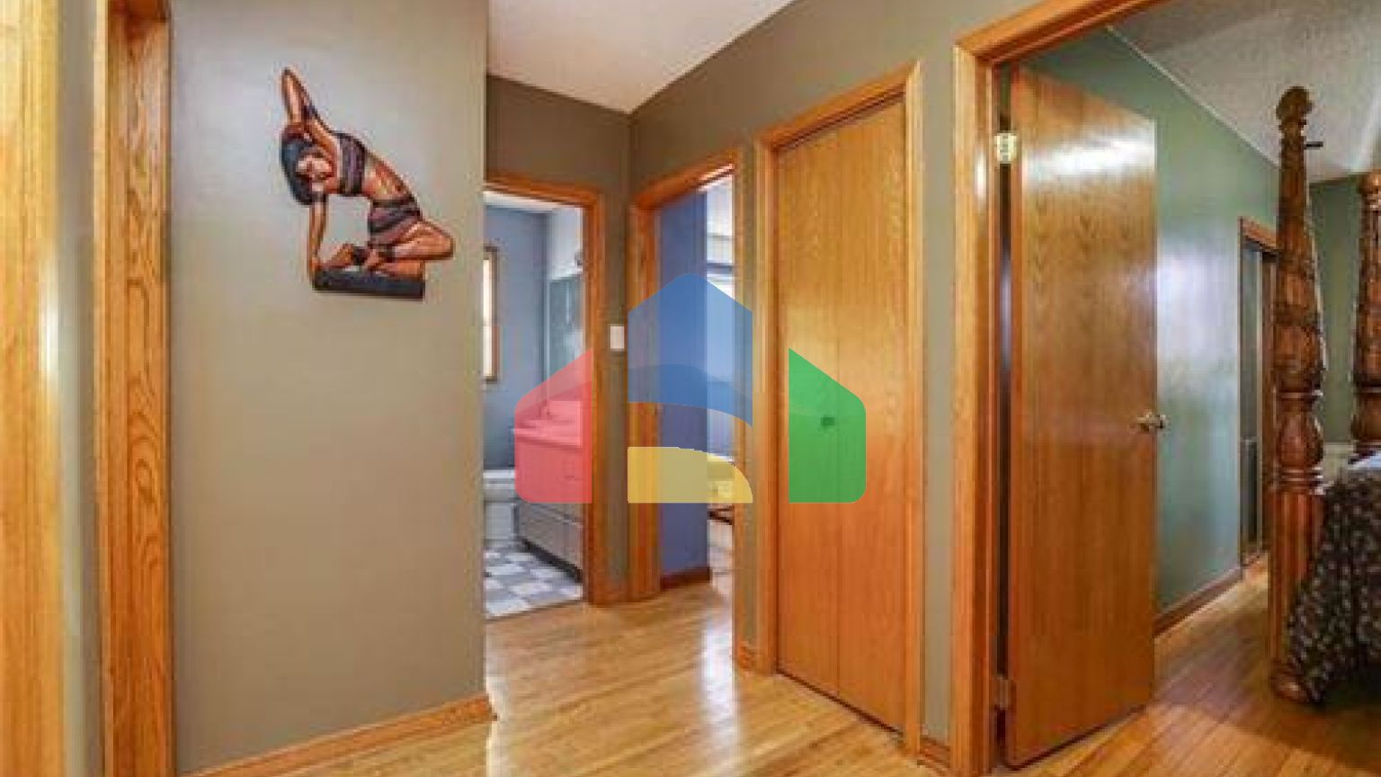 Residential - Single Family Home - Winnipeg, Canada - Canada