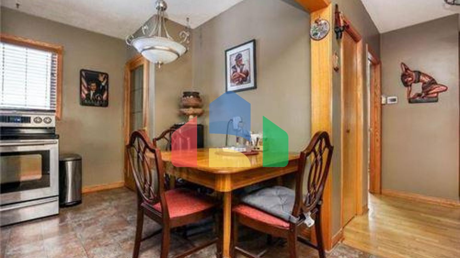 Residential - Single Family Home - Winnipeg, Canada - Canada