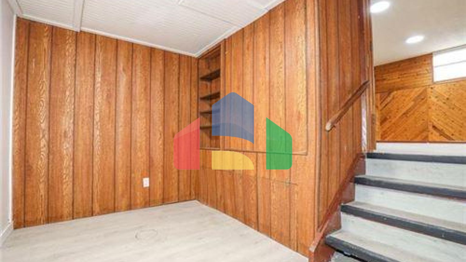 Residential - Single Family Home - Winnipeg, Canada - Canada