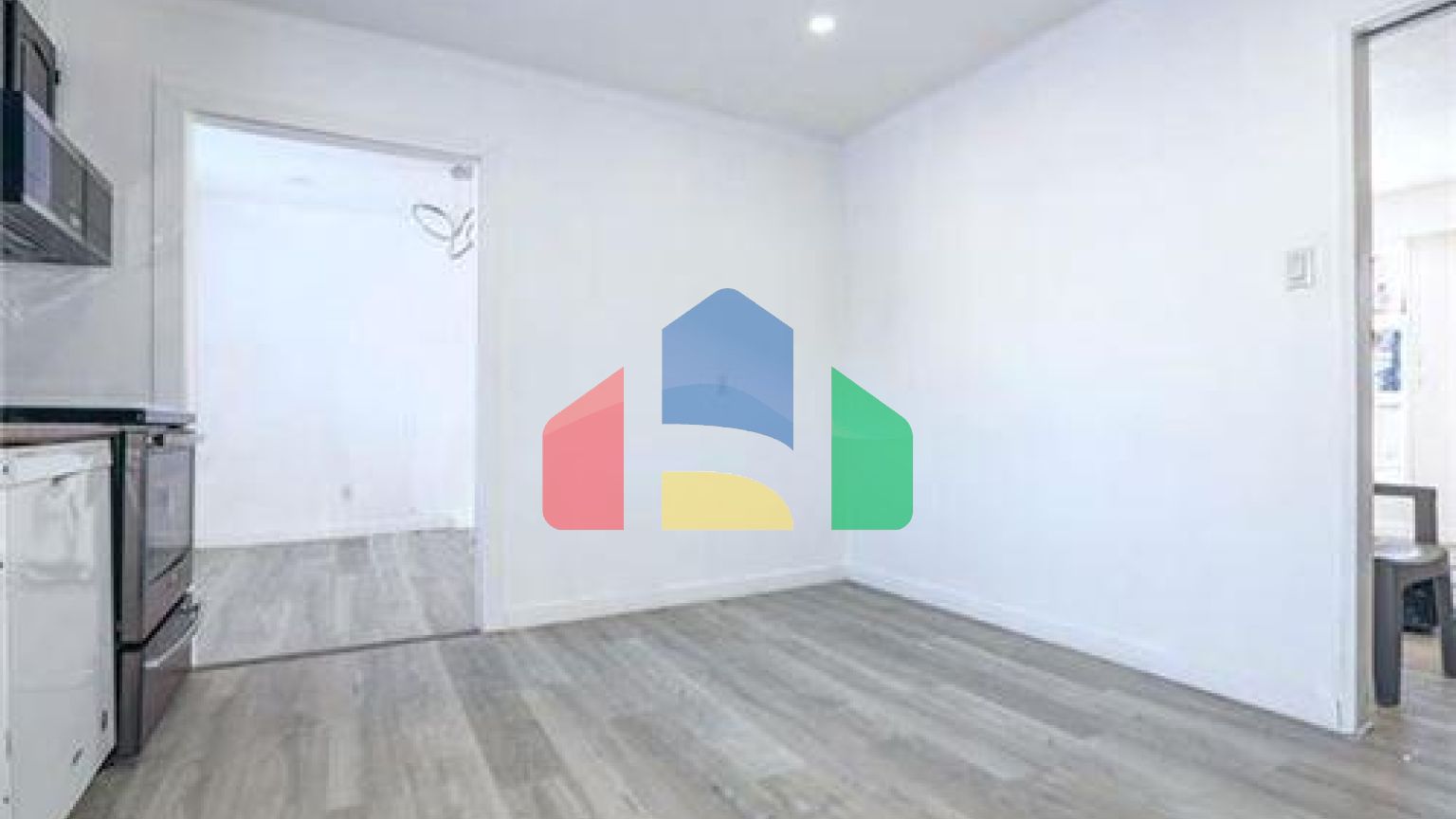 Residential - Single Family Home - Winnipeg, Canada - Canada