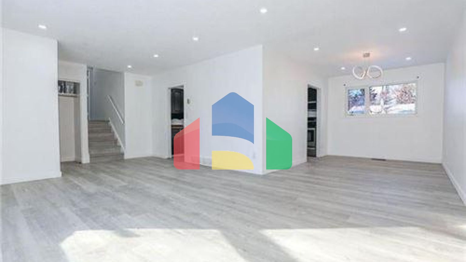 Residential - Single Family Home - Winnipeg, Canada - Canada