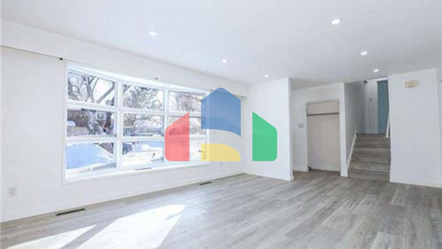 Residential - Single Family Home - Winnipeg, Canada - Canada