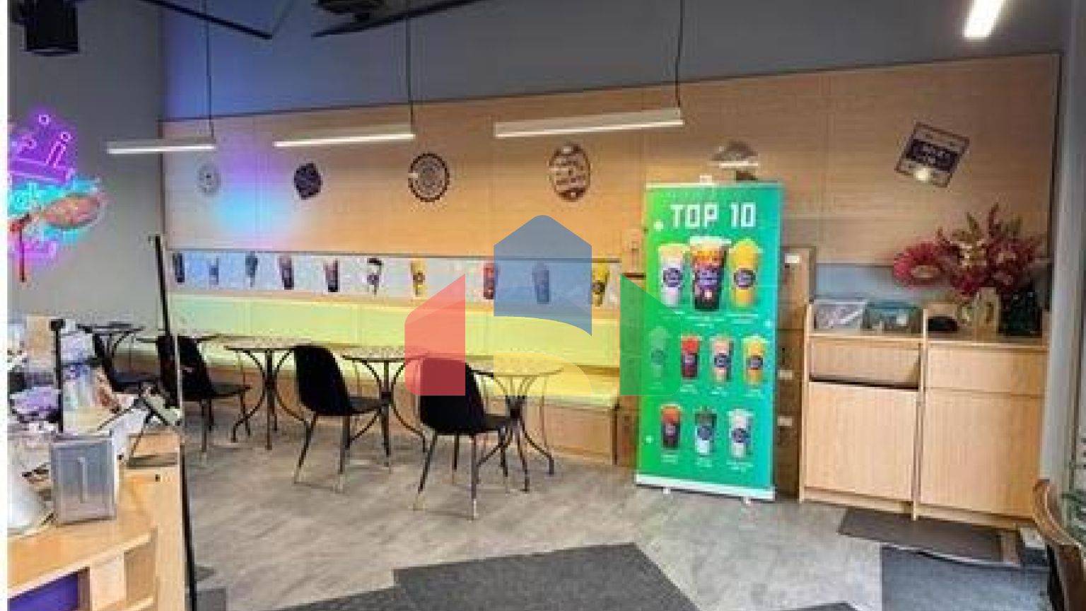 Commercial - Commercial/Retail - Winnipeg, Canada - Canada