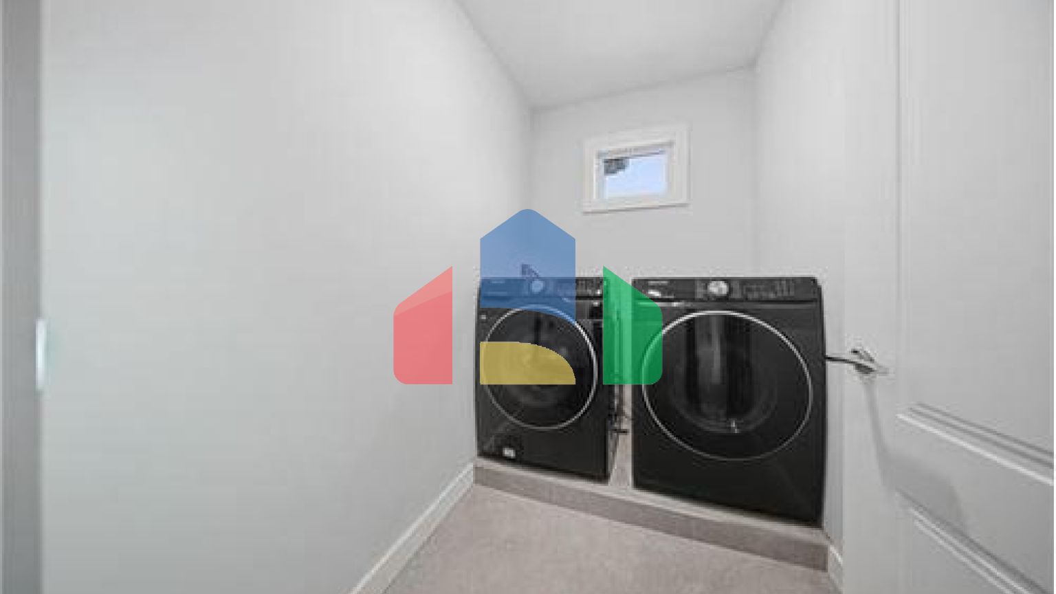 Residential - Single Family Home - Winnipeg, Canada - Canada