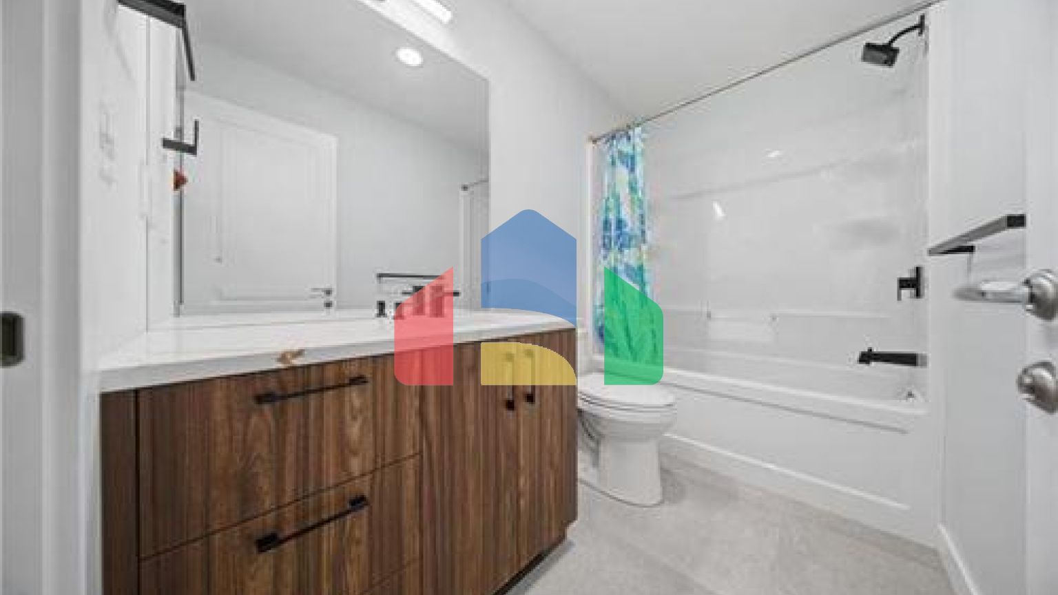 Residential - Single Family Home - Winnipeg, Canada - Canada