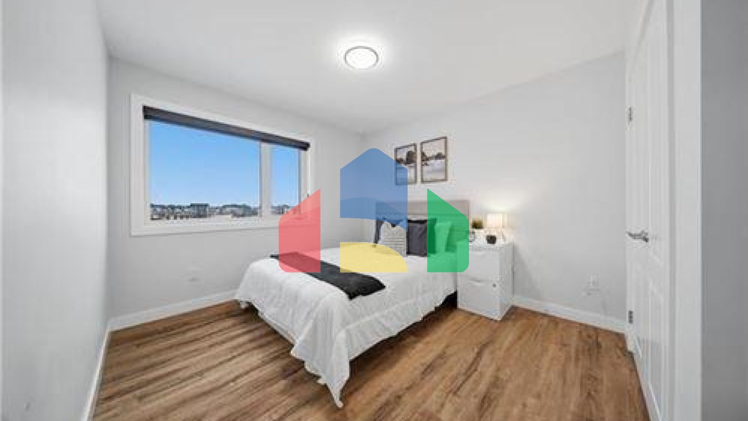 Residential - Single Family Home - Winnipeg, Canada - Canada