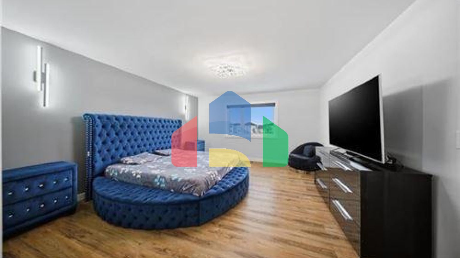 Residential - Single Family Home - Winnipeg, Canada - Canada