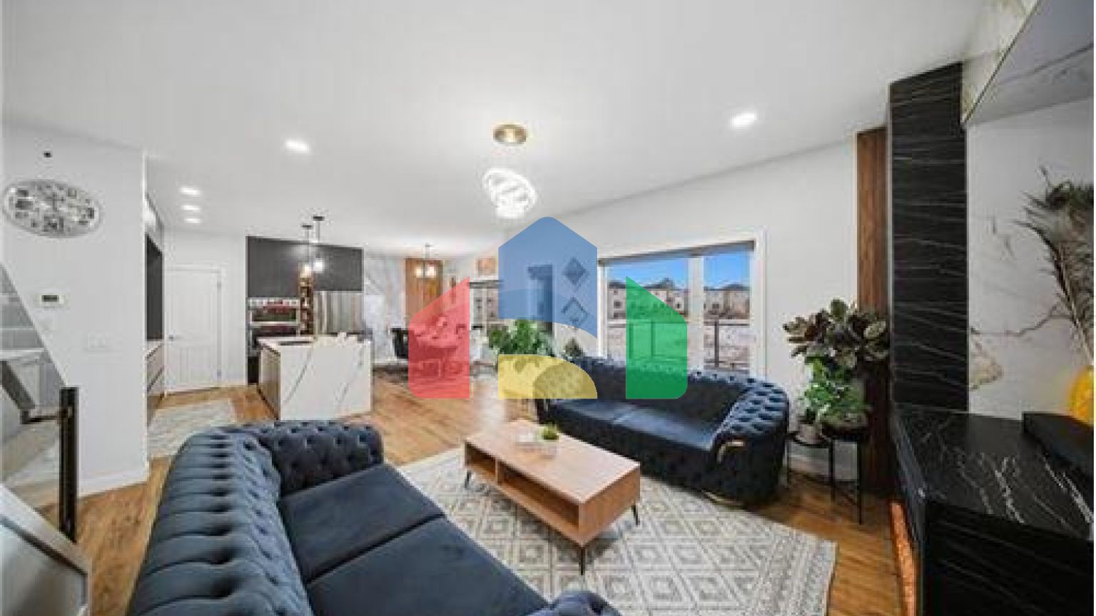 Residential - Single Family Home - Winnipeg, Canada - Canada