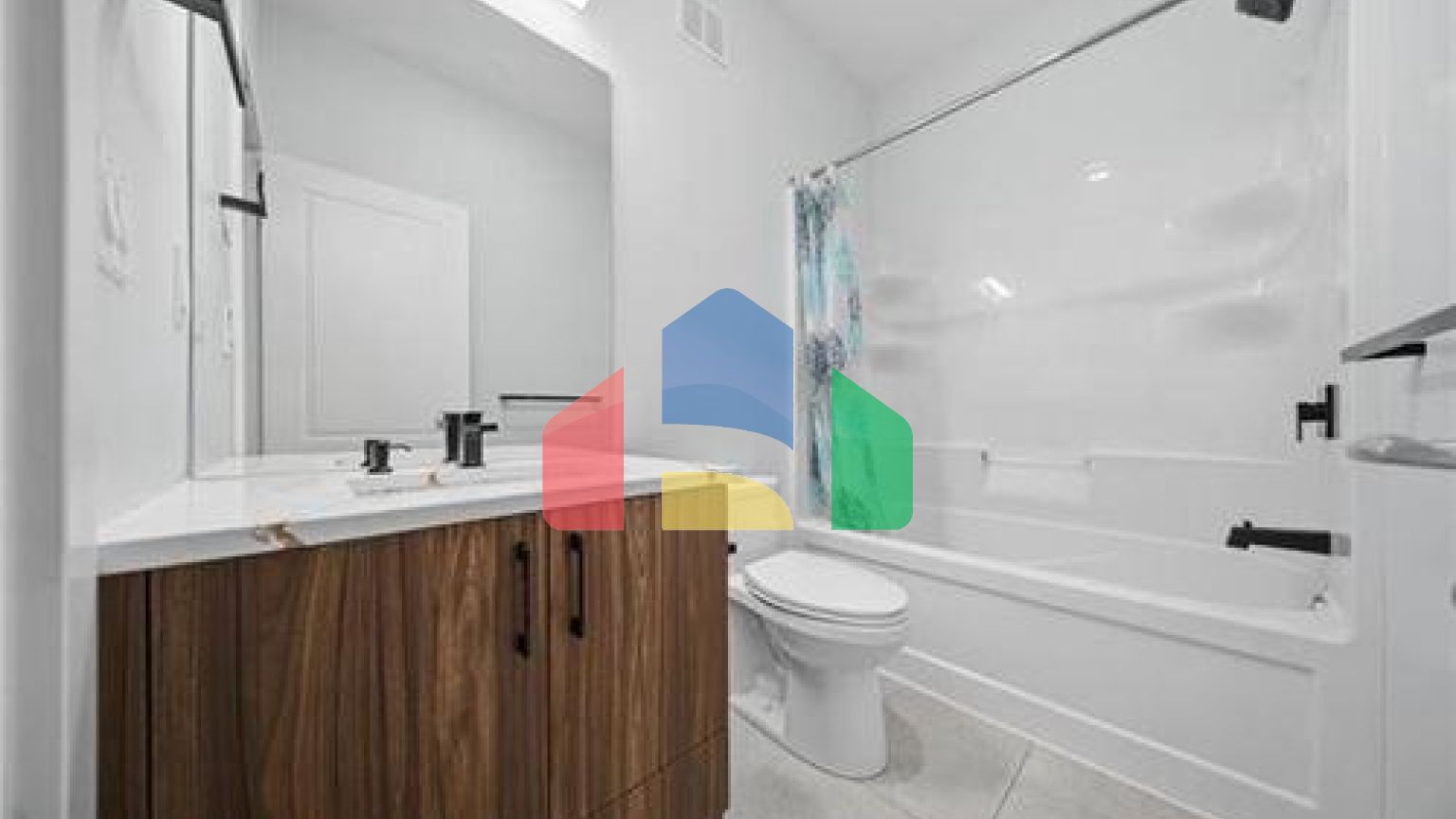 Residential - Single Family Home - Winnipeg, Canada - Canada