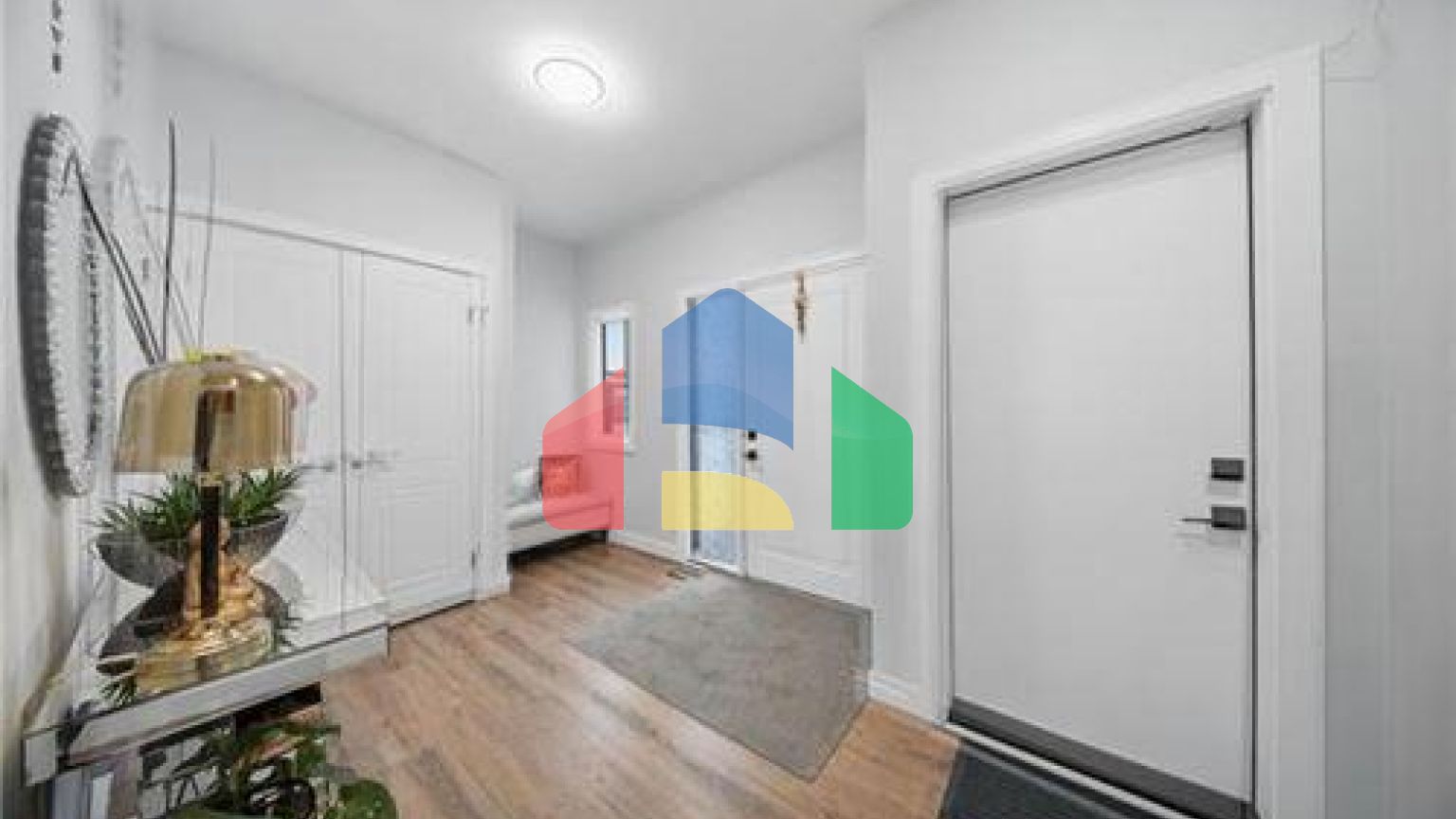 Residential - Single Family Home - Winnipeg, Canada - Canada