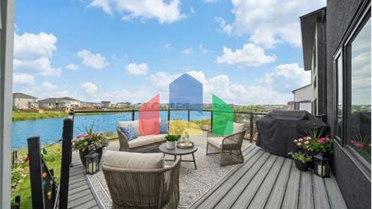 Residential - Single Family Home - Winnipeg, Canada - Canada