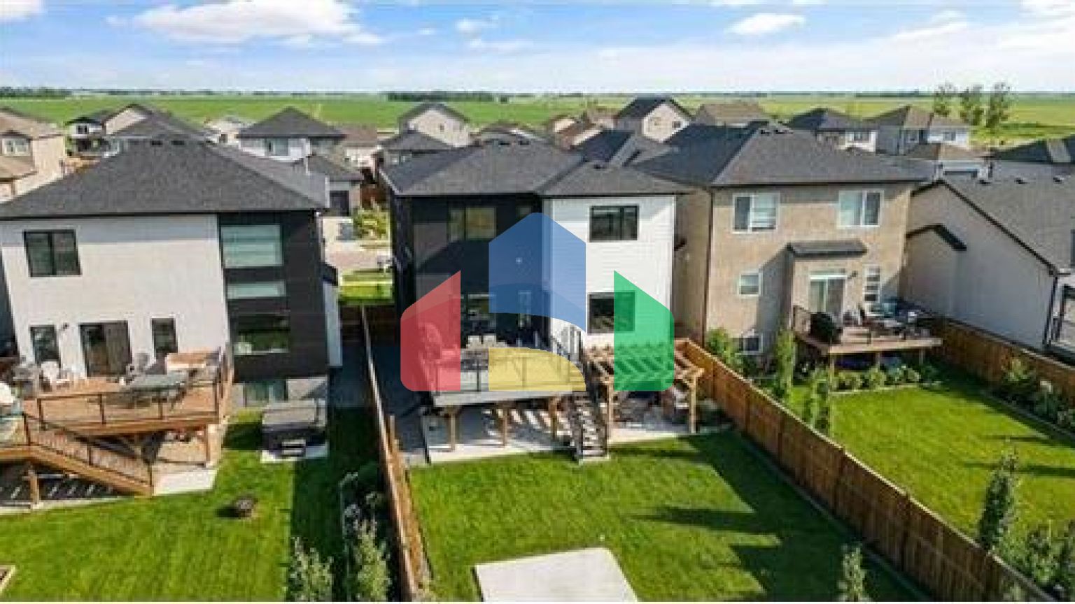 Residential - Single Family Home - Winnipeg, Canada - Canada