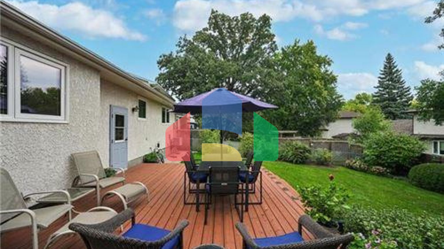 Residential - Single Family Home - Winnipeg, Canada - Canada