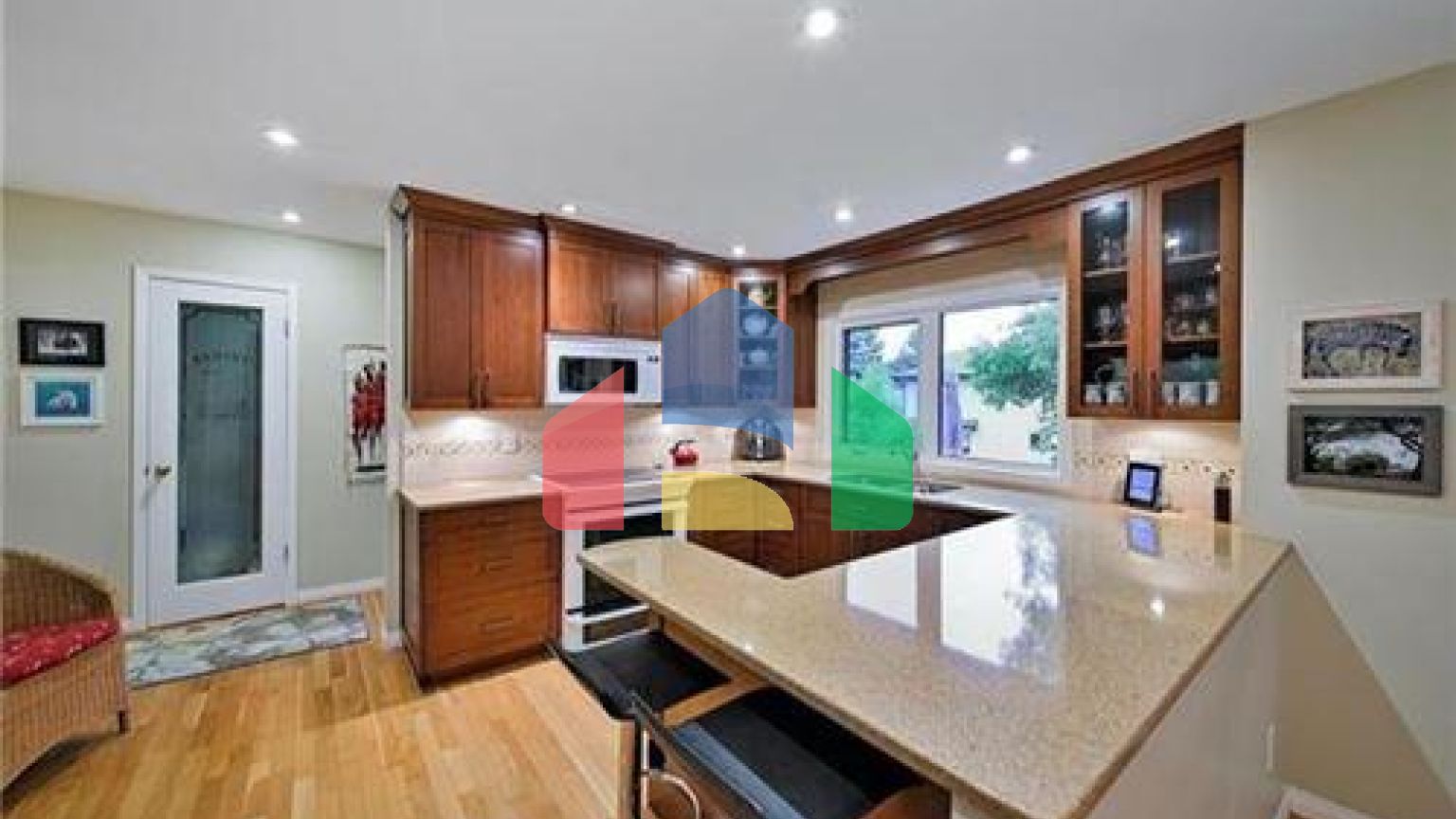 Residential - Single Family Home - Winnipeg, Canada - Canada