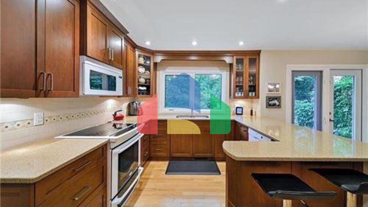 Residential - Single Family Home - Winnipeg, Canada - Canada