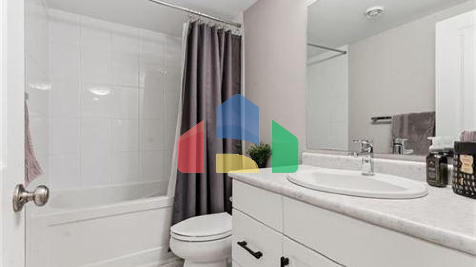 Residential - Single Family Home - Winnipeg, Canada - Canada