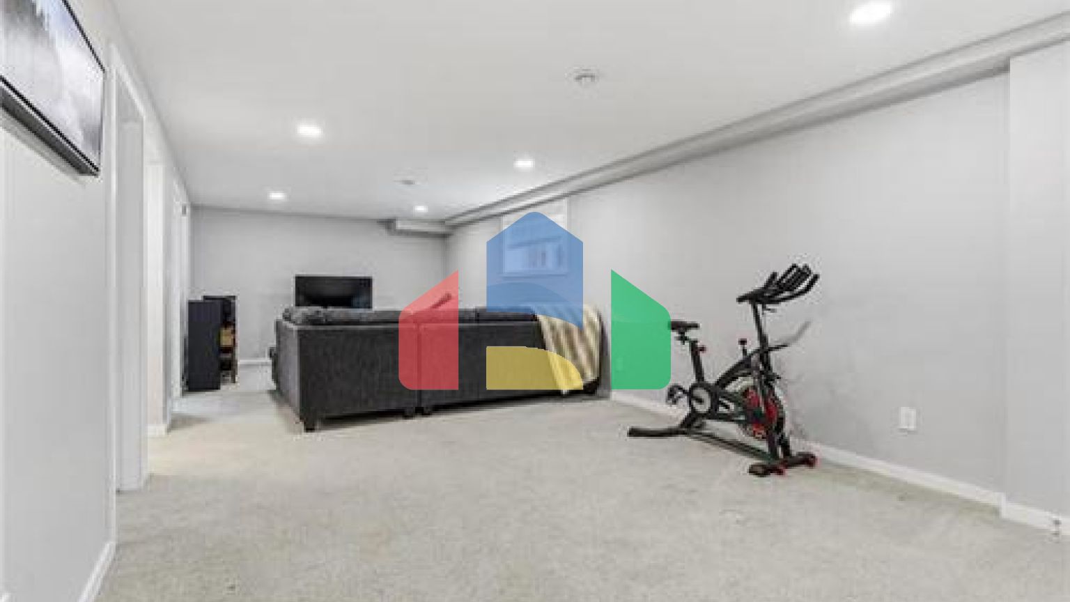 Residential - Single Family Home - Winnipeg, Canada - Canada