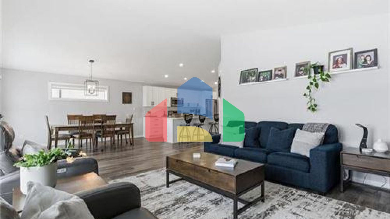 Residential - Single Family Home - Winnipeg, Canada - Canada