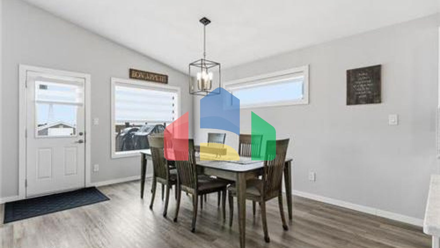 Residential - Single Family Home - Winnipeg, Canada - Canada