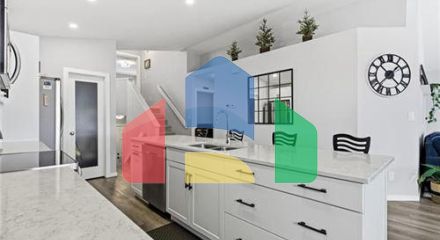 Residential - Single Family Home - Winnipeg, Canada - Canada