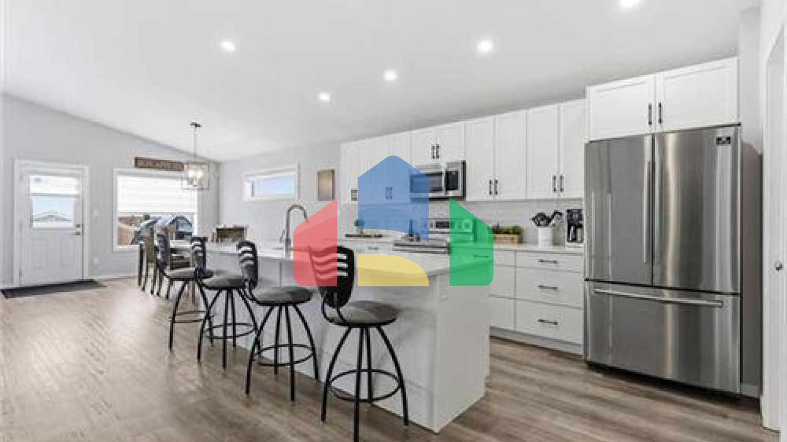 Residential - Single Family Home - Winnipeg, Canada - Canada