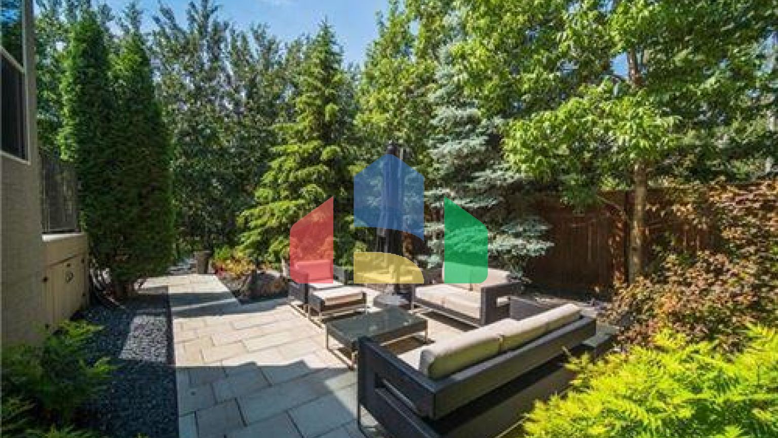 Residential - Single Family Home - Winnipeg, Canada - Canada