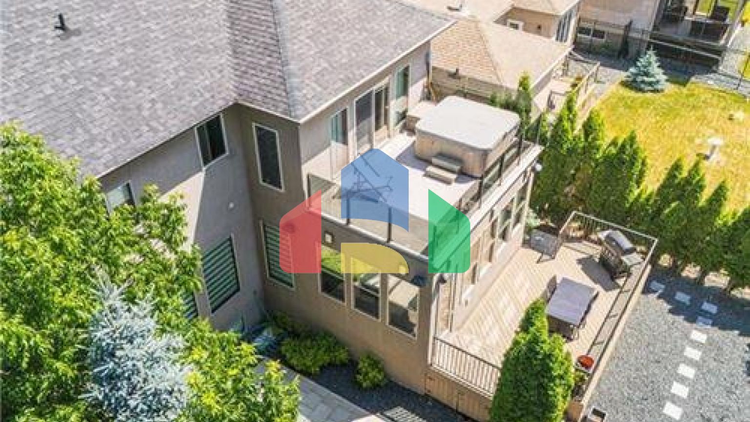 Residential - Single Family Home - Winnipeg, Canada - Canada