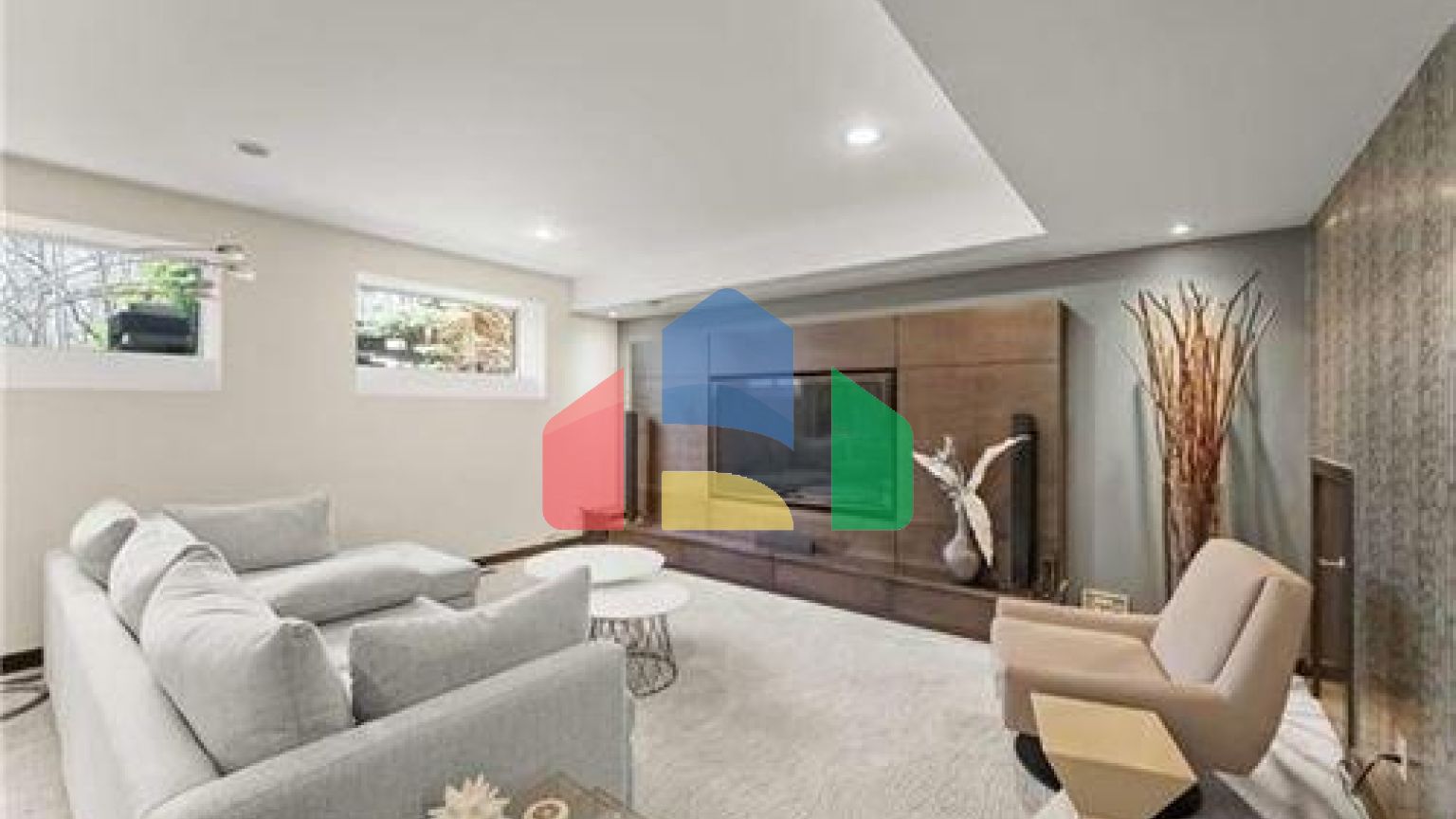 Residential - Single Family Home - Winnipeg, Canada - Canada