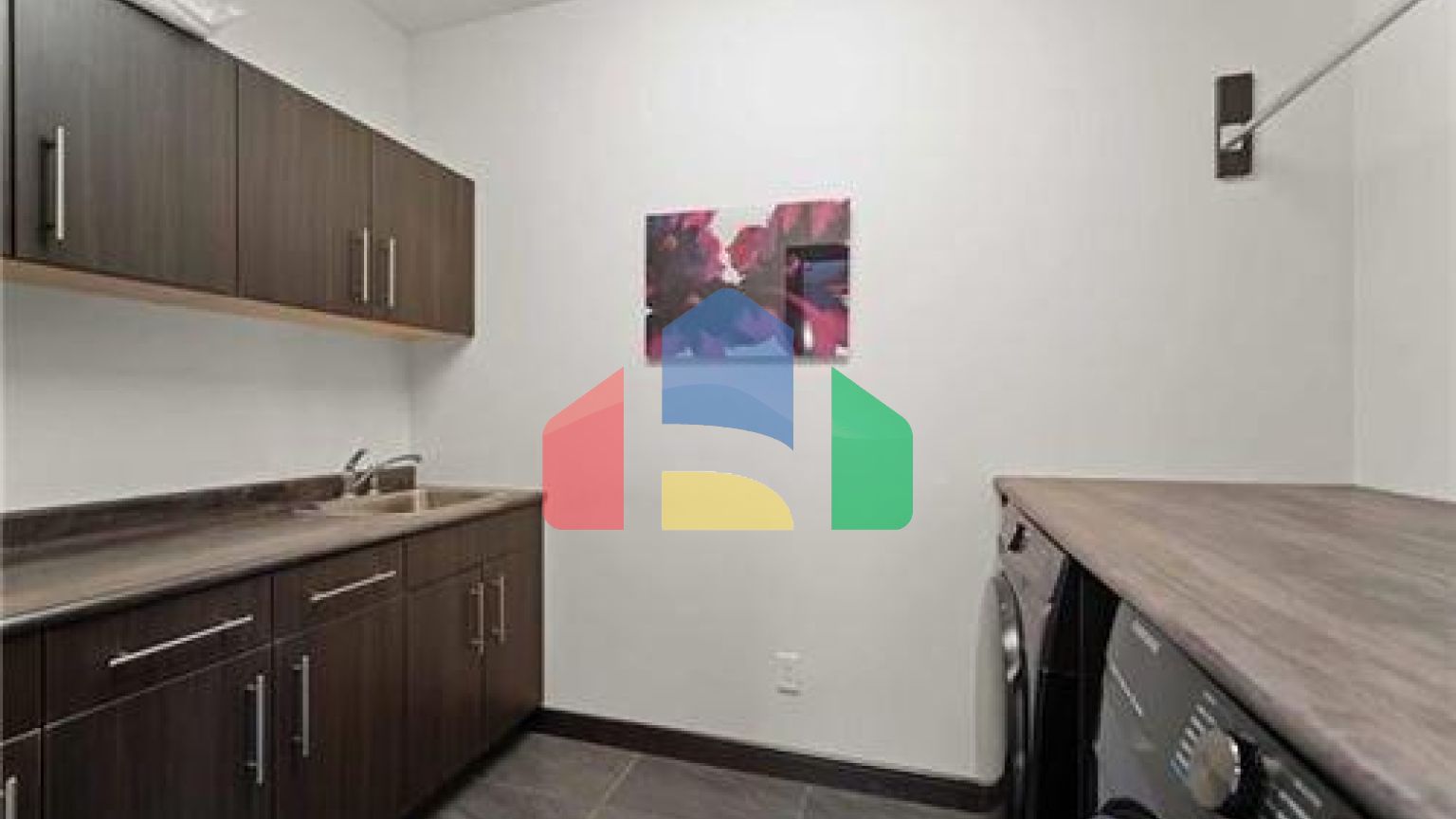 Residential - Single Family Home - Winnipeg, Canada - Canada