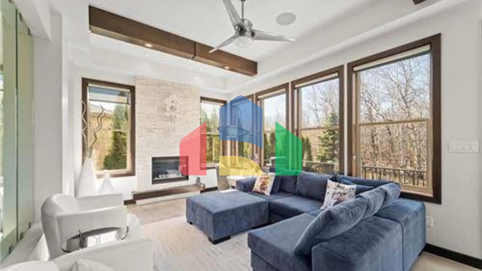 Residential - Single Family Home - Winnipeg, Canada - Canada