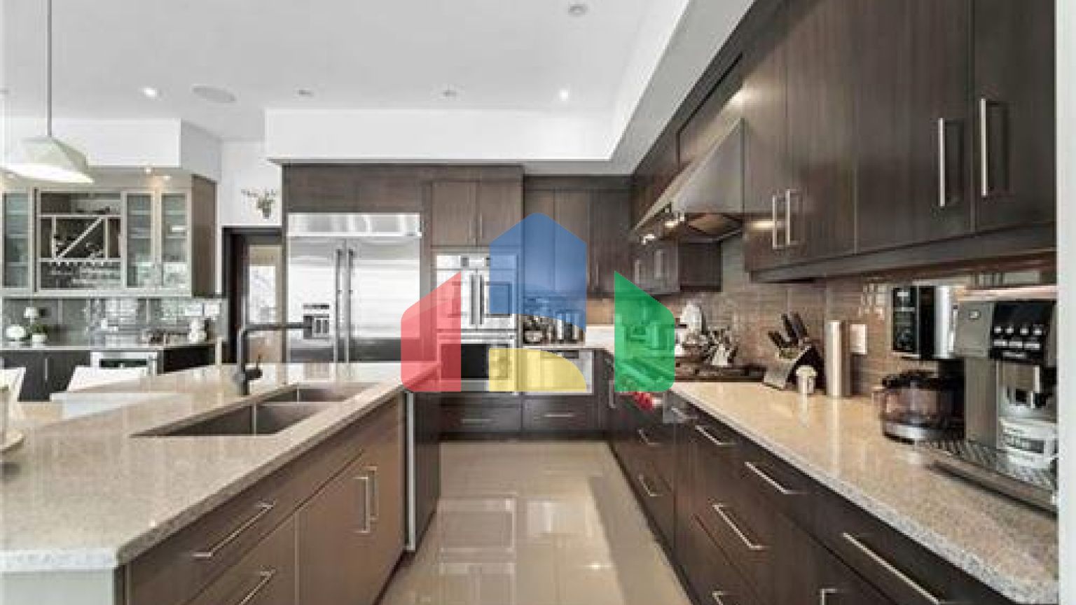 Residential - Single Family Home - Winnipeg, Canada - Canada