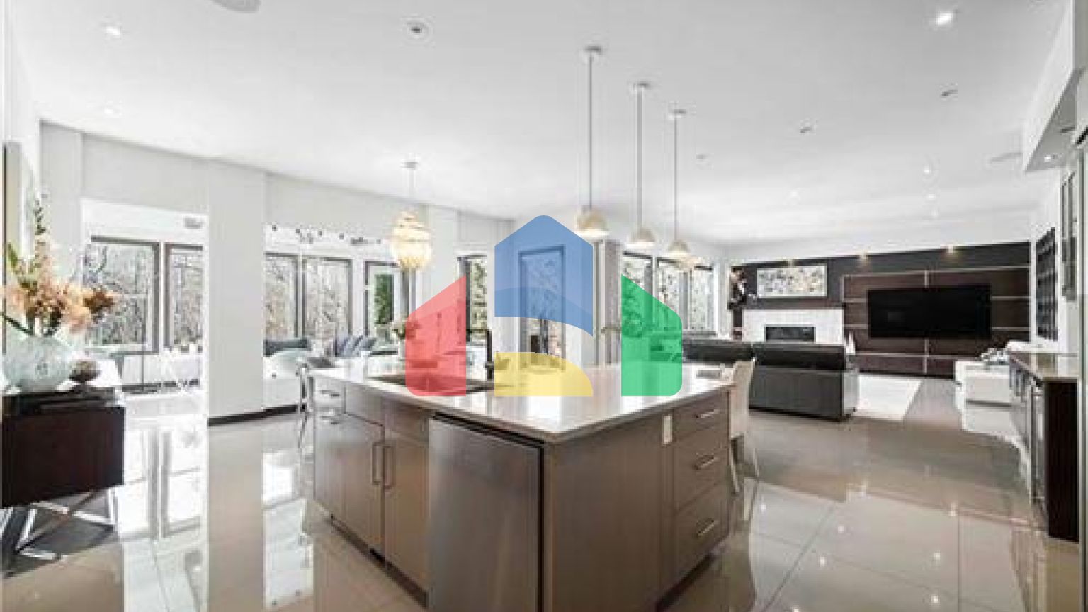 Residential - Single Family Home - Winnipeg, Canada - Canada